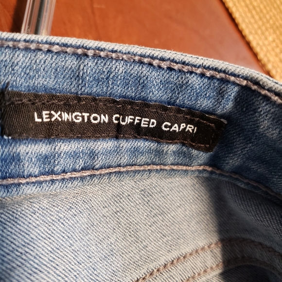 Jones of New York Lexington cuffed capri jeans - Picture 4 of 6
